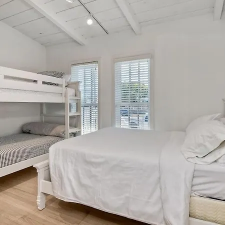 180 Walnut Upper Holiday home Carlsbad