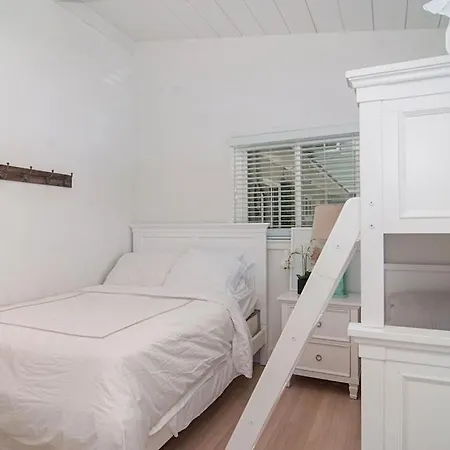 190 Walnut * Carlsbad