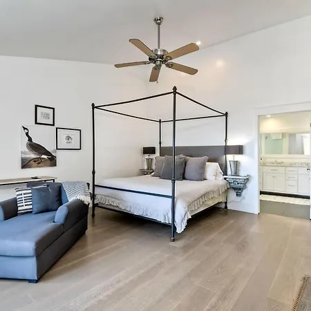 Holiday home 3636 Blvd - Entire Carlsbad