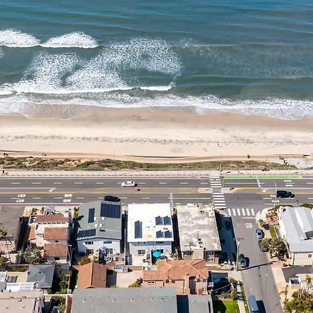 Holiday home Beachfront In - Remodeled *