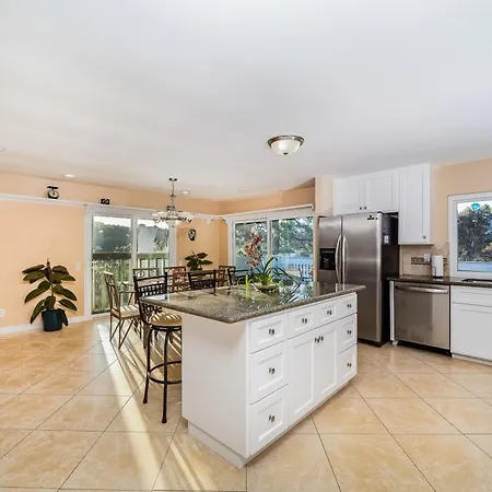 Holiday home Lagoon Coastal Retreat Carlsbad