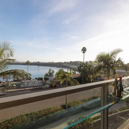 Water Views On Every Floor For Multi - Walk To The Holiday home
