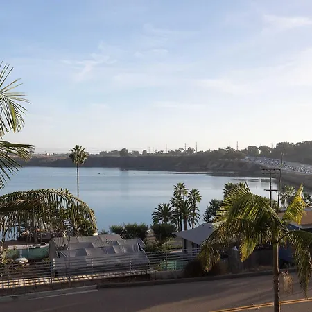 Water Views On Every Floor For Multi - Walk To The Holiday home *