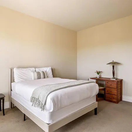 7br Estate With Pool Firepit & Views Holiday home Carlsbad