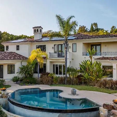 Holiday home 7br Estate With Pool Firepit & Views