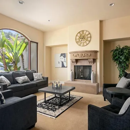7br Estate With Pool Firepit & Views *