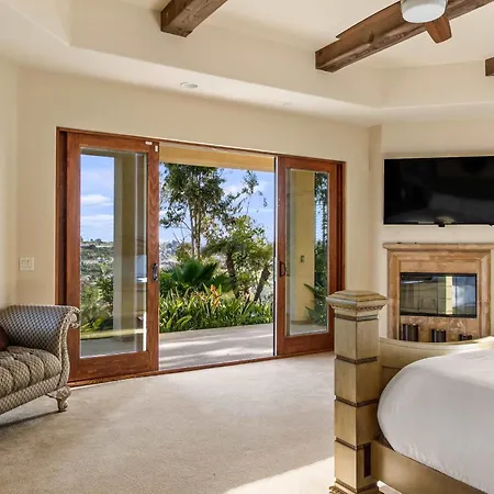 Holiday home 7br Estate With Pool Firepit & Views