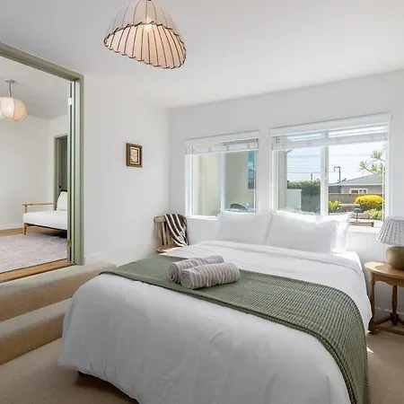 - Remodeled Holiday home *