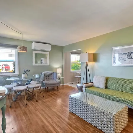 Walk 2 Beach, Ev Charger, Outdoor Dining, 2 Units *