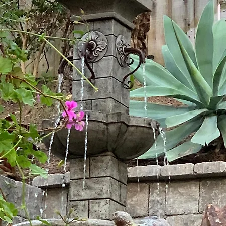 Homestay Coastal Hideaway Carlsbad