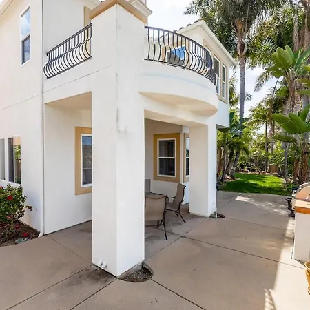 Spacious Luxury In Gated Community With Pool & Scenic Views Holiday home *