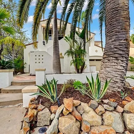 Spacious Luxury In Gated Community With Pool & Scenic Views