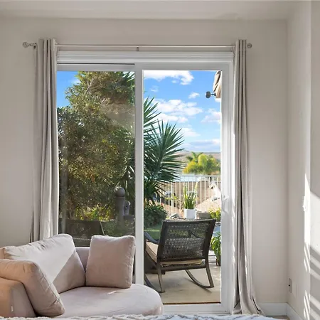 Retreat By The Sea -30-night Minimum Holiday home Carlsbad