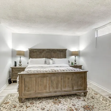 Holiday home Waterfront W/ Dock Access In Carlsbad! *