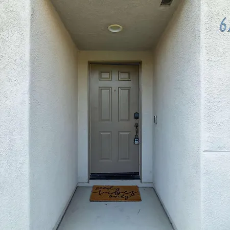 Holiday home Redecorated - Serene- Legoland- Family-friendly Carlsbad