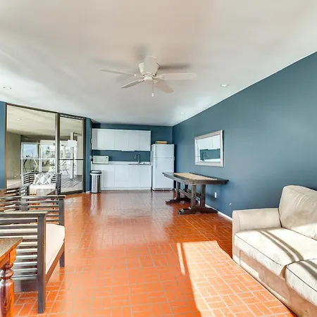 Holiday home Waterfront W/ Dock Access In Carlsbad!