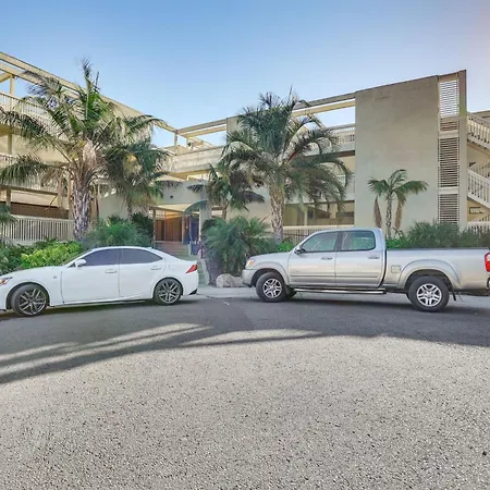 Waterfront W/ Dock Access In Carlsbad! * Carlsbad