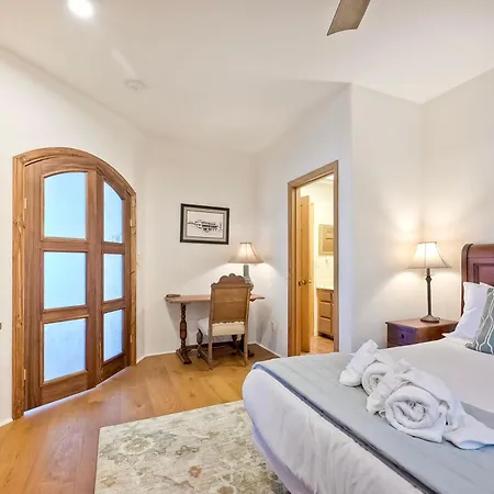 Direct Access, Views, 2br Upper Unit *
