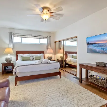 Exclusive Beachfront Duplex In Village Ocean Views, Sleeps 9 *