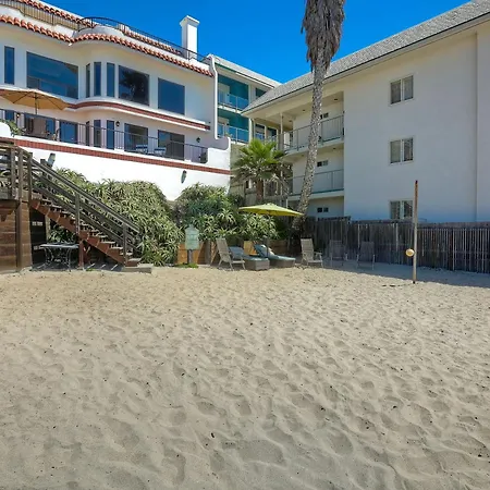 Holiday home Exclusive Beachfront Duplex In Village Ocean Views, Sleeps 9 Carlsbad