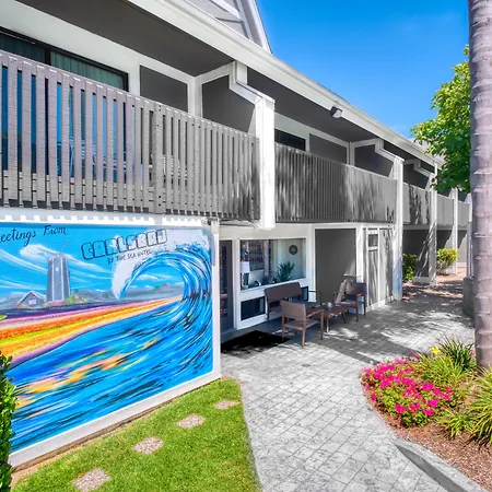 Resort By The Sea 3*