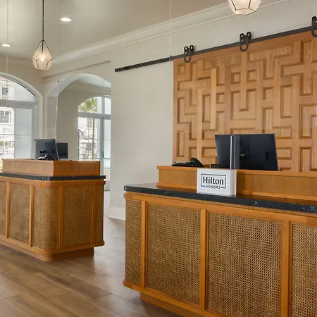 Hilton Garden 4*