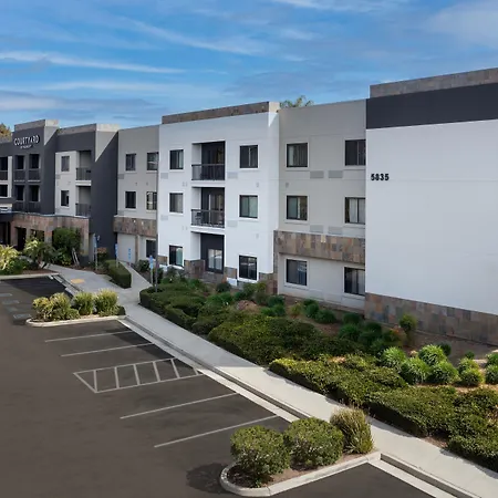 Courtyard By Marriott San Diego