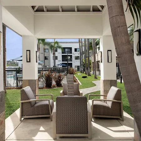 Hotel Courtyard By Marriott San Diego