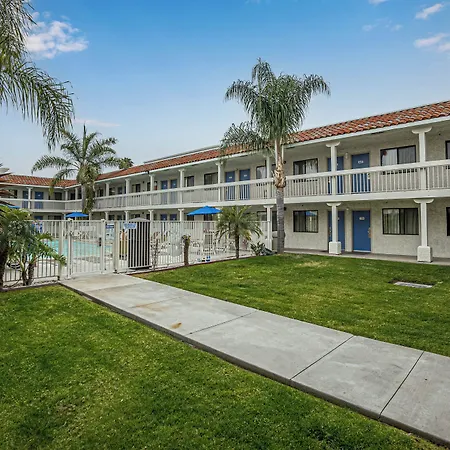 6-carlsbad, Ca