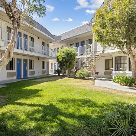 6-carlsbad, Ca - Village Hotel Carlsbad