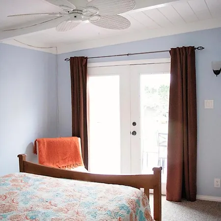 Holiday home Getaway - Kid And Pet Friendly Carlsbad