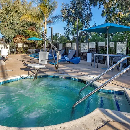 Hampton North San Diego County Hotel 3*