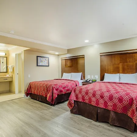 Hotel 6 Carlsbad, Ca- North 3*