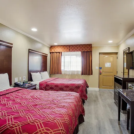 6 Carlsbad, Ca- North 3*