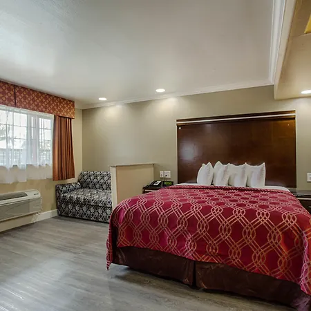 6 Carlsbad, Ca- North 3*