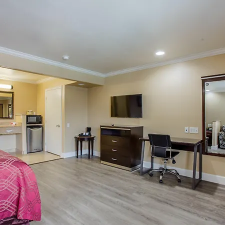 Hotel 6 Carlsbad, Ca- North Carlsbad