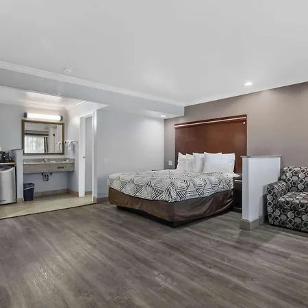 6 Carlsbad, Ca- North Carlsbad