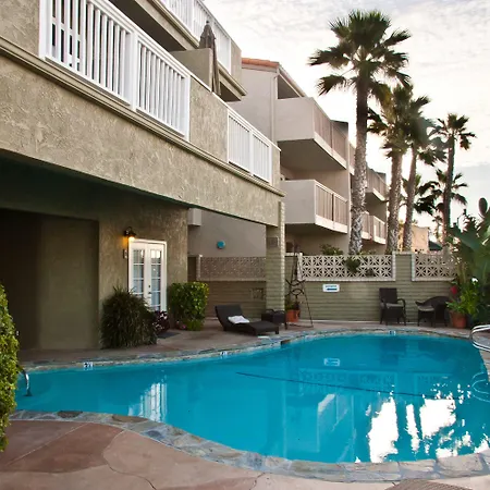 Aparthotel Beachwalk 4*