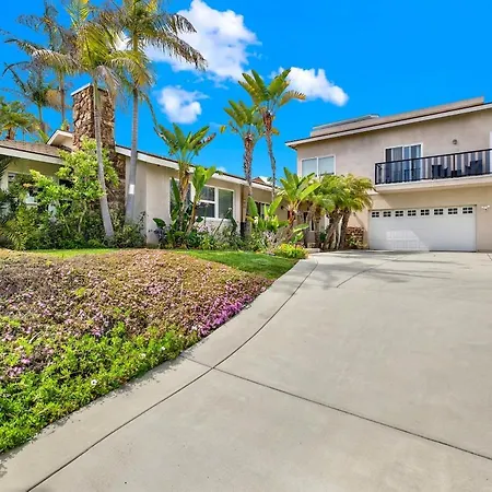 Oceanview Oasis With Roofdeck Hot Tub