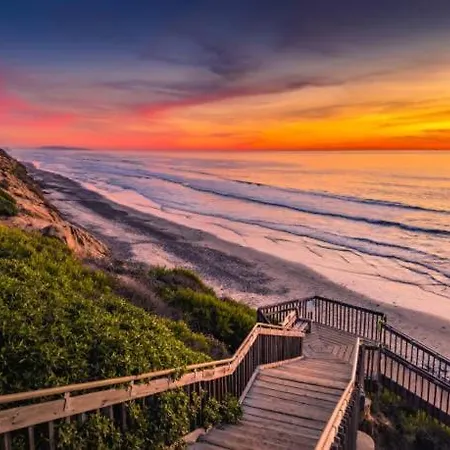 Holiday home Oceanview Oasis With Roofdeck Hot Tub Carlsbad