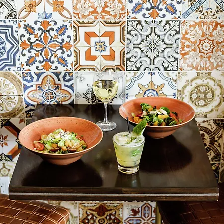 Hotel The Cassara Carlsbad, Tapestry Collection By Hilton 4*