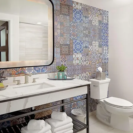 The Cassara Carlsbad, Tapestry Collection By Hilton