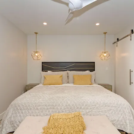 Ocean Front 4*