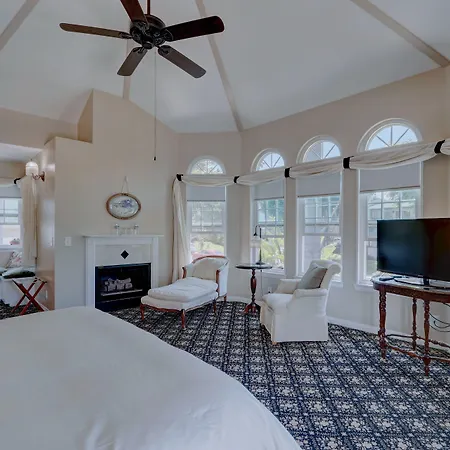 Pelican Cove Hotel Carlsbad
