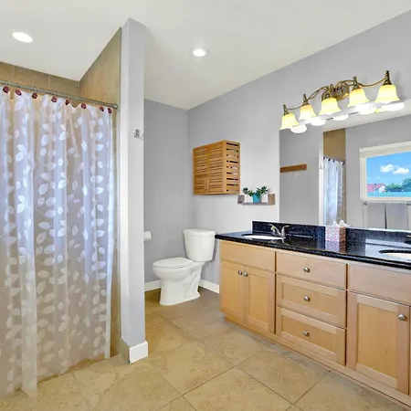 Oceanview Oasis With Roofdeck Hot Tub *