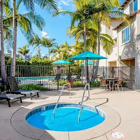- Walk - Village - Pool - - Gym - * Carlsbad