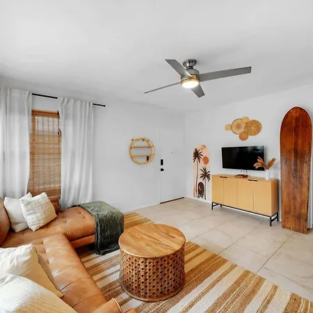 Carlsbad Beach Bungalow Holiday home *