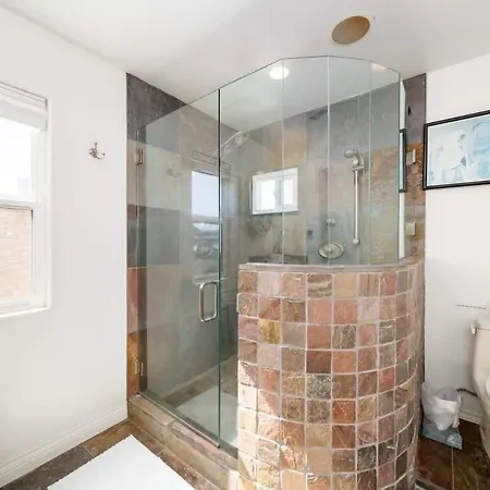 Hot Tub Ocean Views 3 Bedroom Private
