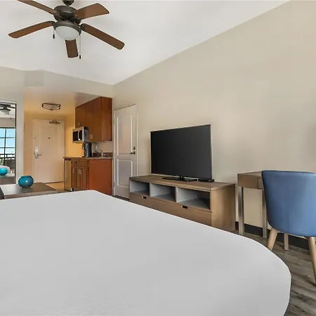Marbrisa Resort