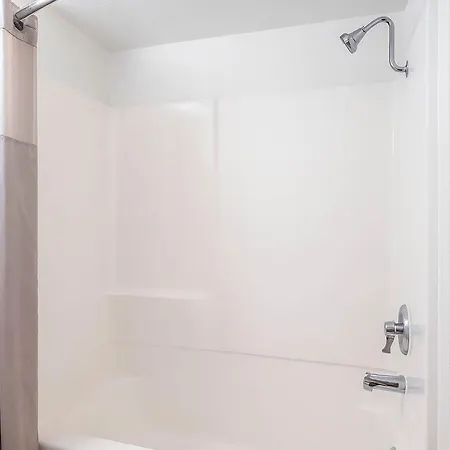 6-carlsbad, Ca 3*
